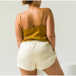 Ettitude Sateen Shortie (Oat) Large